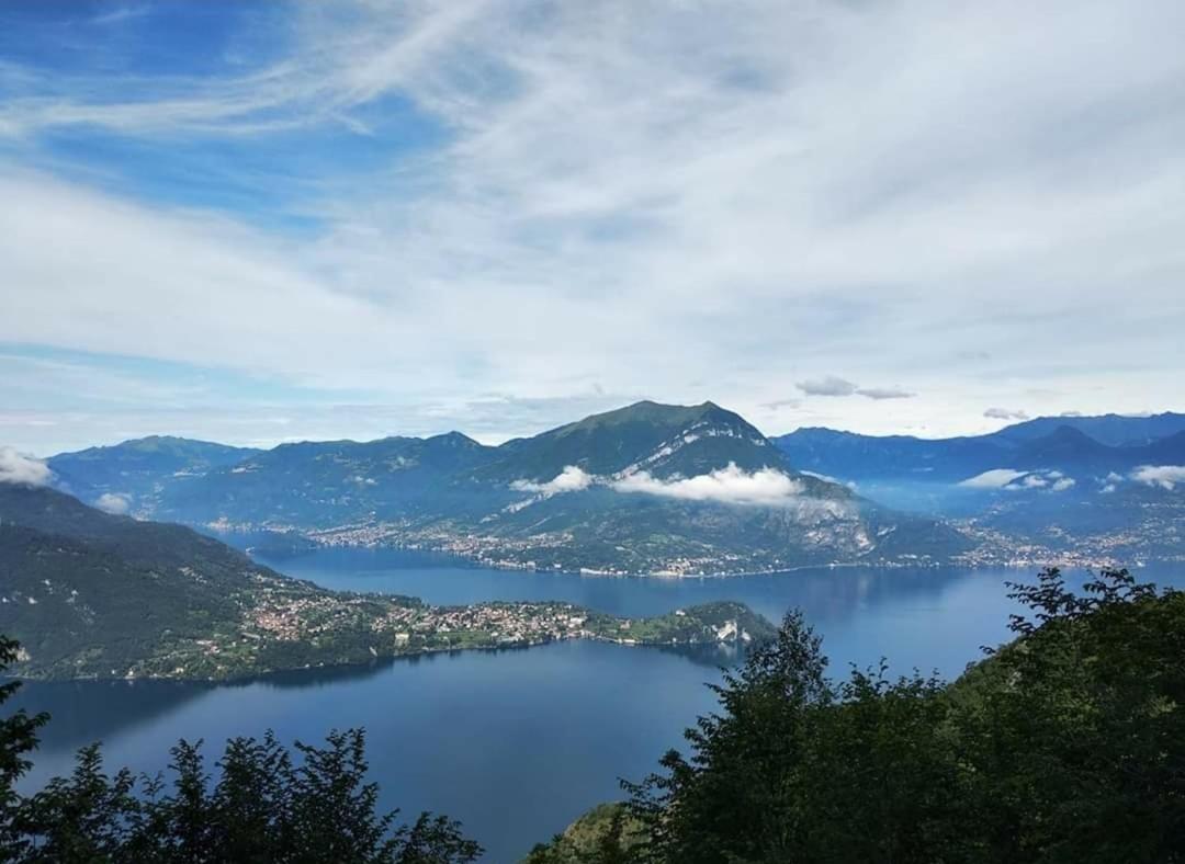 에시노 라리오 Mansarda Fra Monte E Lago 아파트 외부 사진